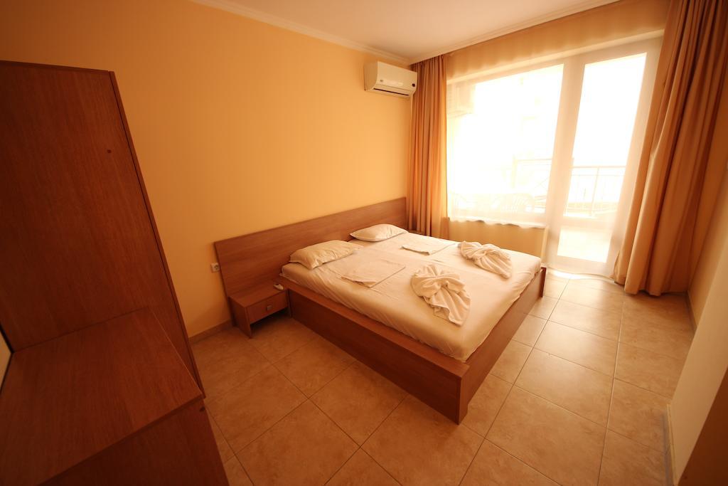 Menada Sea Regal Apartments Slantchev Briag Chambre photo